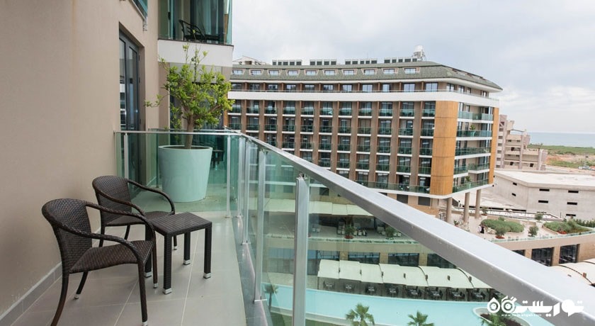 چشم انداز زیبای بالکن هتل آسکا لارا اسپا و ریزورت